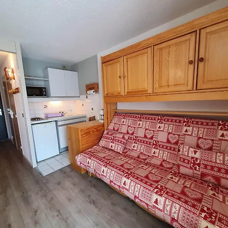 In Les Deux Alpes, Area Access Apartment
